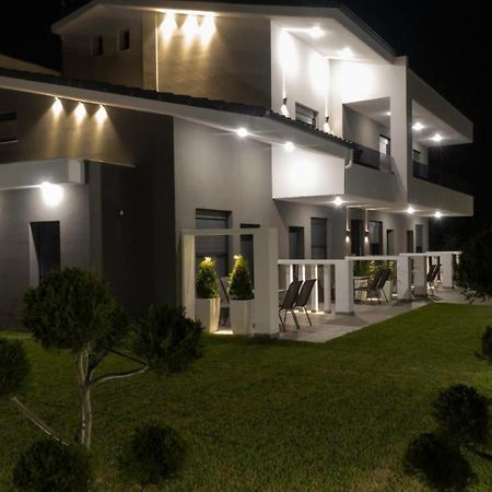 Perla Inn Σταυρός Εξωτερικό φωτογραφία